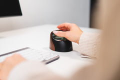 Bakker Elkhuizen Evoluent 4 Right Hand Ergonomic Mouse - Wireless