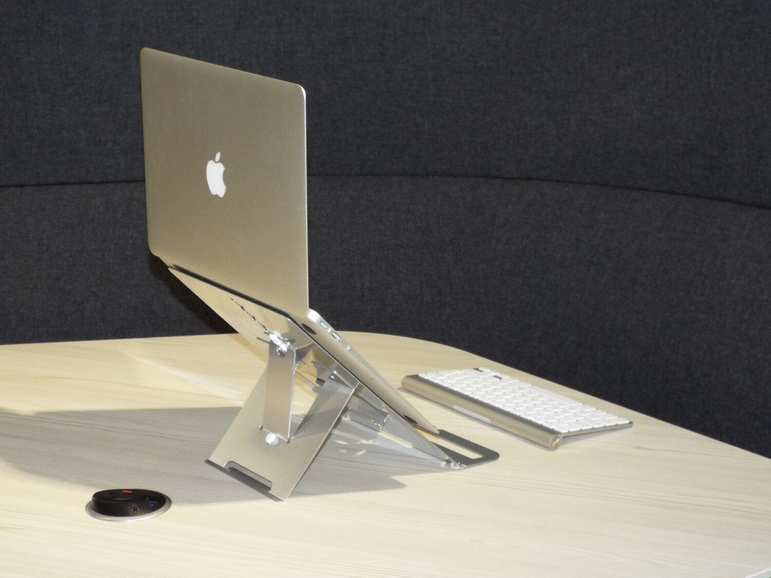 Ergonomic Cafe Go Mobile 10-13 Laptop Stand