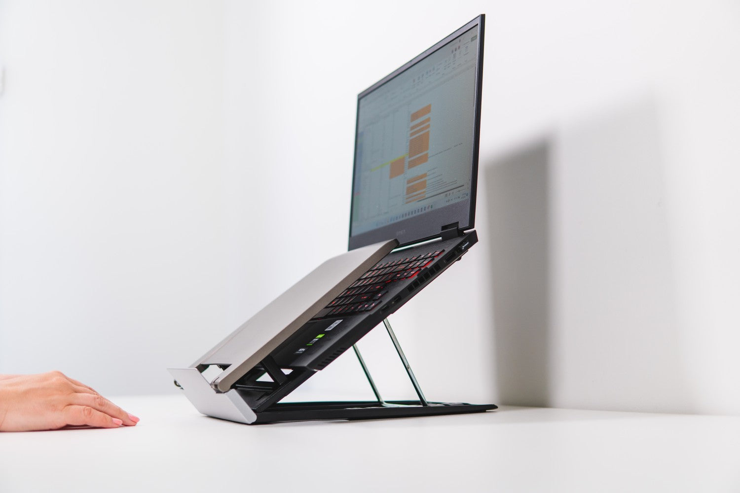 Bakker Elkhuizen Ergo-Q 330 Laptop Stand