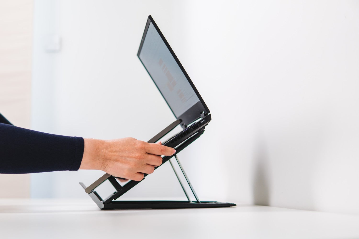 Bakker Elkhuizen Ergo-Q 330 Laptop Stand